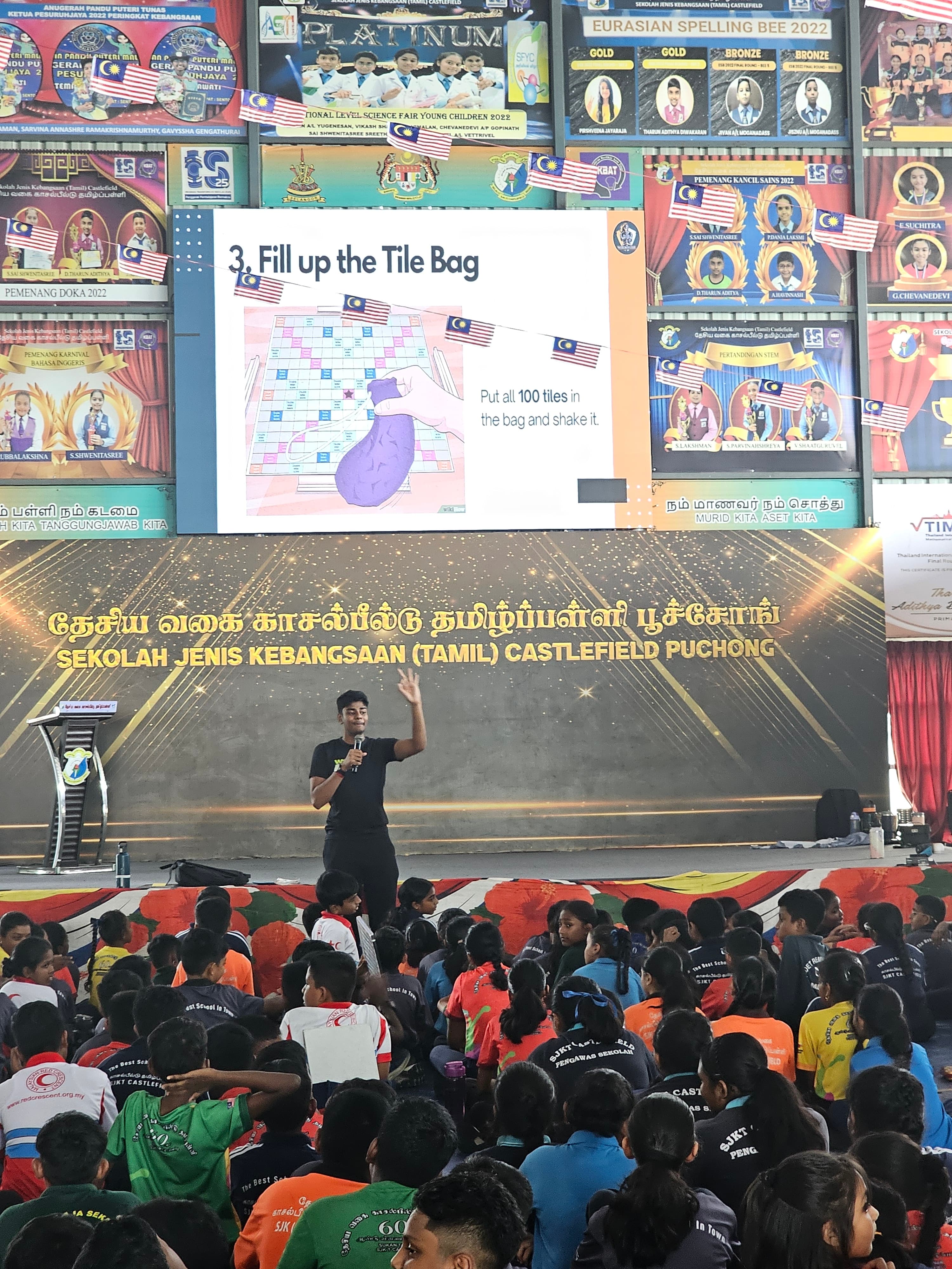 Coach mentoring students